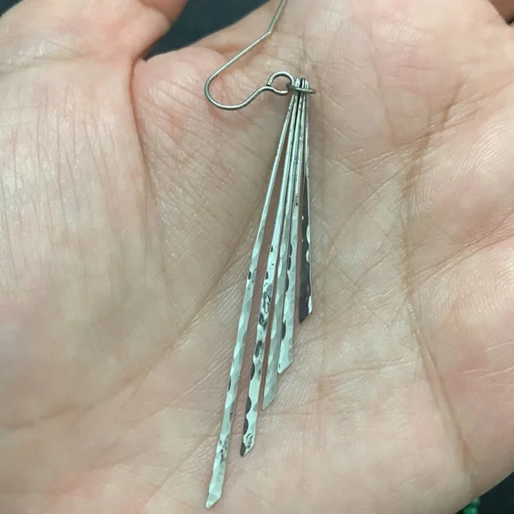 90s vintage cascading 🌊 earrings - Picture 3 of 3